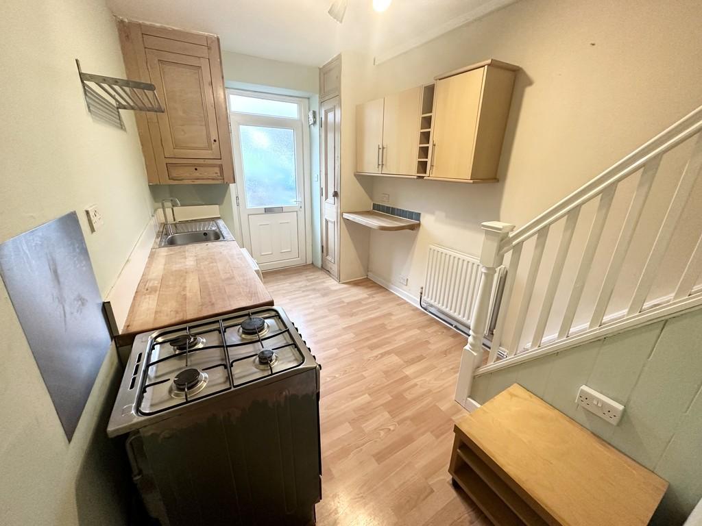 Low Bank Street, Farsley 2 bed terraced house for sale £150,000