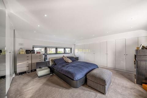 60 Russell Hill Road, Purley, CR8 2LB