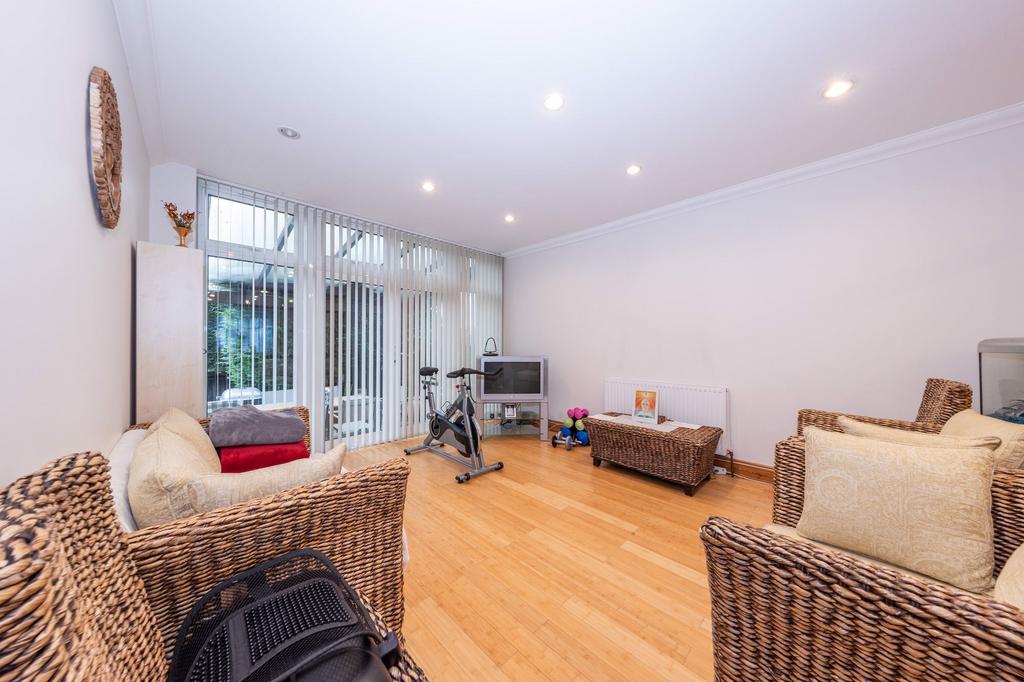 Reception room 2
