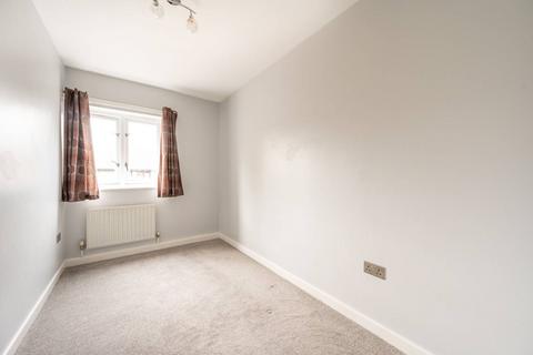 2 bedroom flat to rent - Well Street, Stratford, London, E15