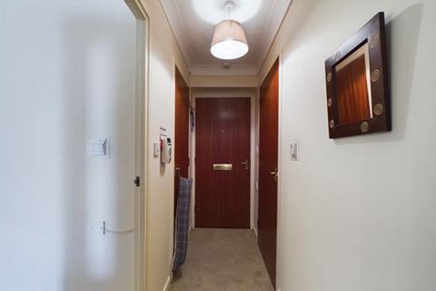 1 bedroom flat for sale, Ty Rhys, Nos 1-5 The Parade, Carmarthen