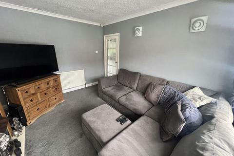 93 Brackenfield Road, Birmingham, B44 9BG
