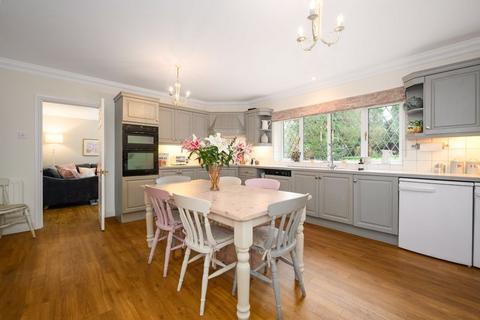 5 bedroom detached house for sale, Keswick Road Bookham