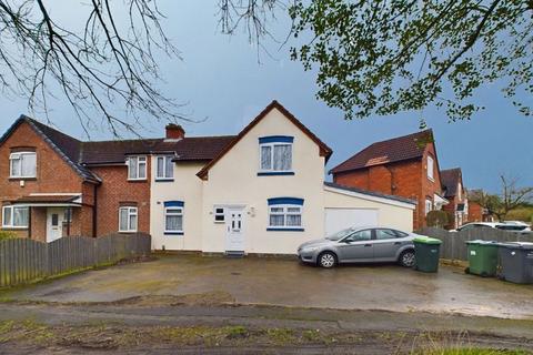 5 bedroom semi-detached house for sale - Manor Road, Smethwick