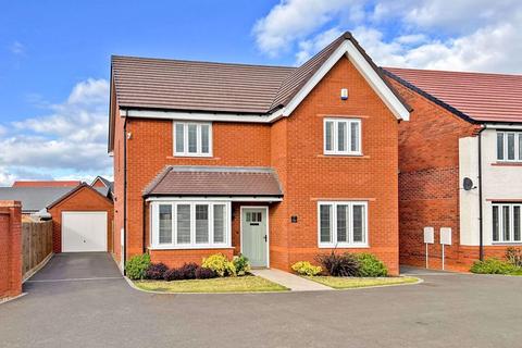 4 bedroom detached house to rent, Chandler Close, Codsall