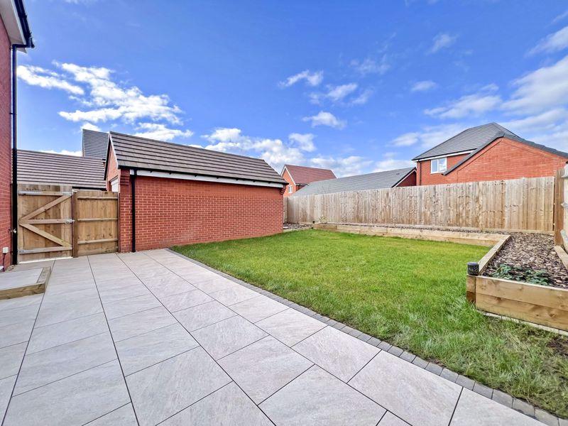 Enclosed garden