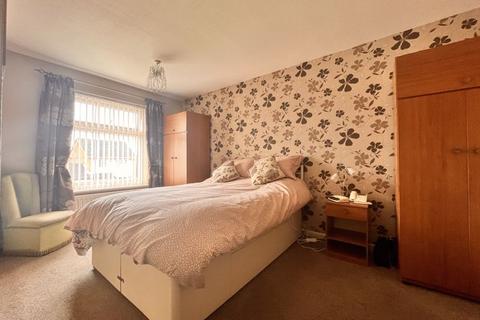 8 Ashtead Close, Minworth, Sutton Coldfield, B76 1YH