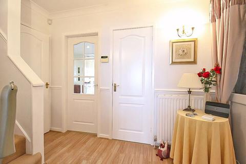 27 Grosvenor Road, Lower Gornal, Dudley, DY3 2PS