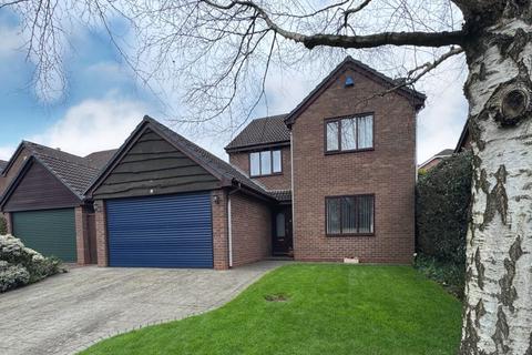 8 Kestrel Drive, Sutton Coldfield, B74 4XW