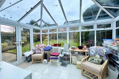 8 Kestrel Drive, Sutton Coldfield, B74 4XW