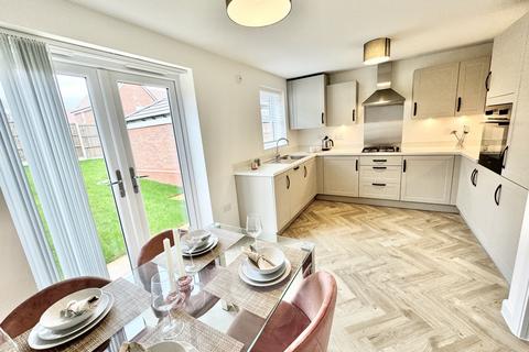 3 bedroom semi-detached house for sale, Griffiths Avenue, Telford TF4
