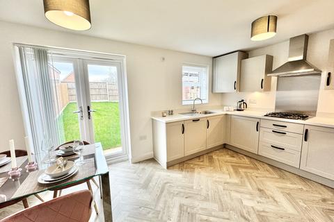 3 bedroom semi-detached house for sale, Griffiths Avenue, Telford TF4