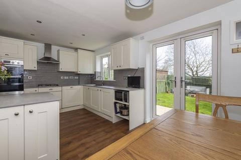 3 bedroom end of terrace house for sale, Cobham Field, Five Ash Down