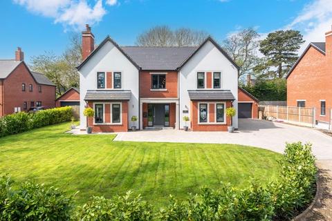 4 bedroom detached house for sale, The Admirals, Park Lane, Manby, Louth