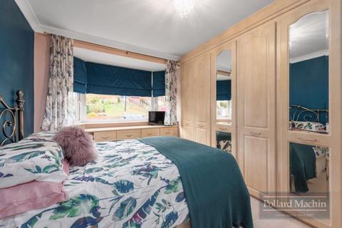 53 Hyde Road, South Croydon, CR2 9NS