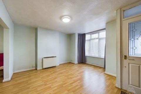 39 North Road, South Ockendon, RM15 6PT
