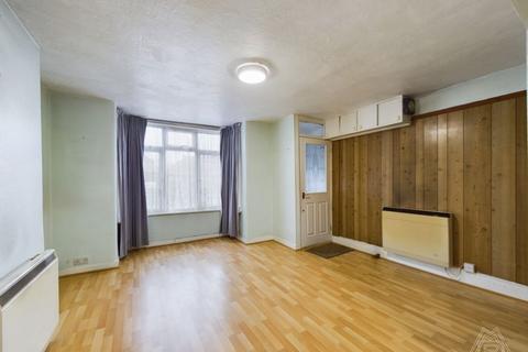39 North Road, South Ockendon, RM15 6PT