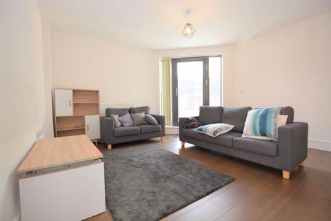 2 bedroom apartment for sale, Bishops Road, Slough