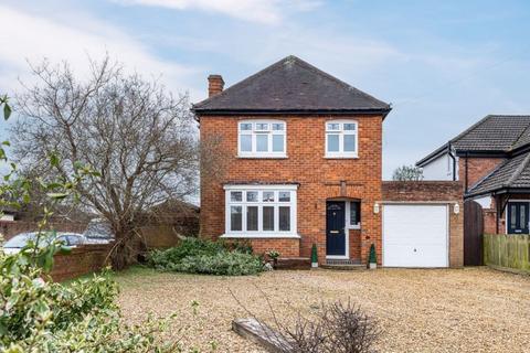 3 bedroom detached house for sale, Church Green Road, Bletchley, Milton Keynes
