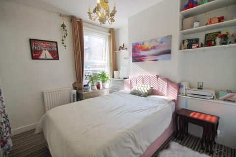 2 bedroom maisonette for sale - Pinner Road, Harrow
