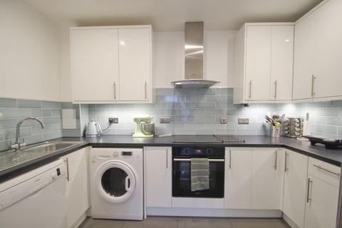 2 bedroom apartment for sale, Grant Road, Harrow