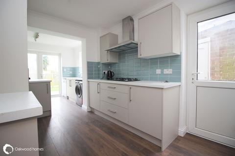 3 bedroom semi-detached house for sale - Nicholas Drive, Cliffsend, Ramsgate