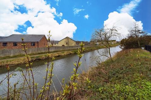 109 Boakes Drive, Stonehouse, GL10 3QW