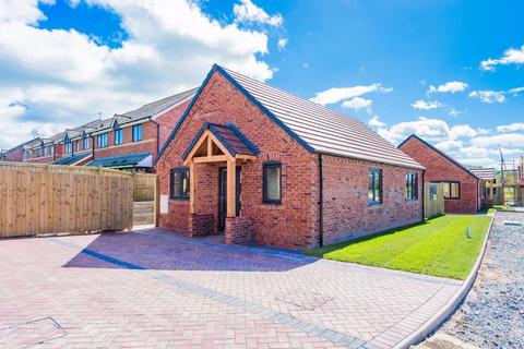 2 bedroom detached bungalow for sale, Long Mountain View, Welshpool