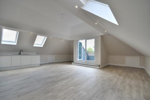 2 bedroom apartment to rent - Century House, Swakeleys Road, Ickenham UB10 8AX