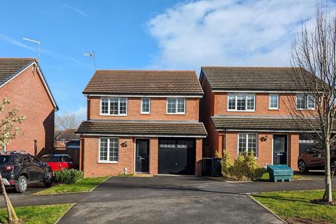 3 bedroom detached house for sale, Henderson Road, Warwick