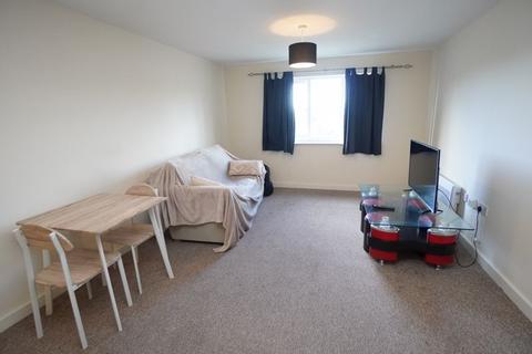 2 bedroom apartment for sale - Ercolani Avenue, High Wycombe HP13