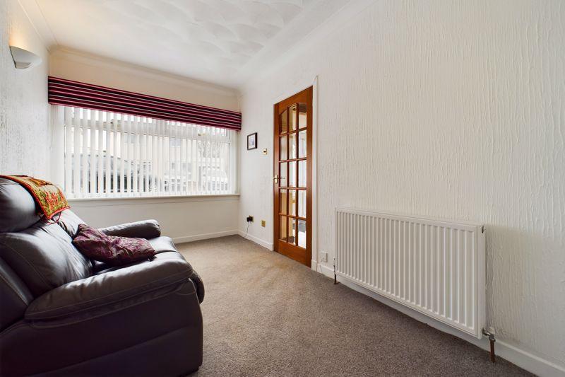 Sitting Room/Bedroom