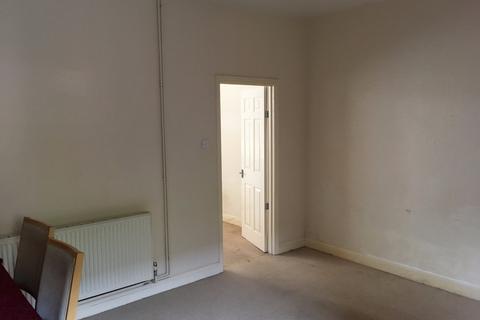 1 bedroom flat to rent, Weedon Road, Northampton, Northamptonshire, NN5 5BG