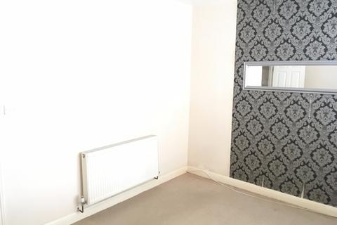 1 bedroom flat to rent, Weedon Road, Northampton, Northamptonshire, NN5 5BG