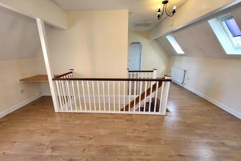 14 Chantry Gate, Bishops Cleeve, Cheltenham, GL52 8UR