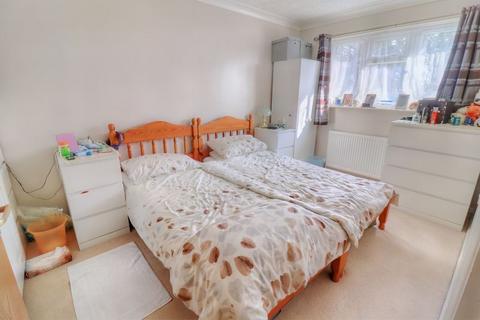 3 bedroom semi-detached house for sale, Philps Close, High Wycombe HP14