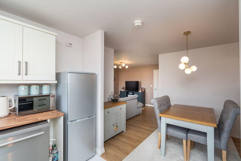 KITCHEN & DINING...