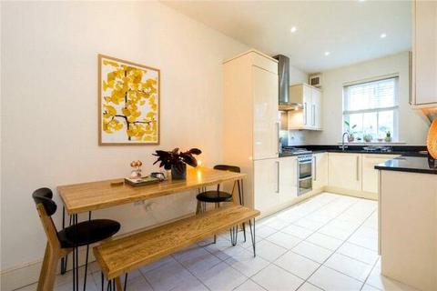 2 bedroom flat to rent, The Grove, Roundhay, Leeds, West Yorkshire, UK, LS8
