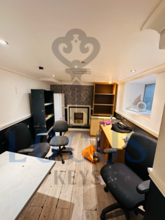 3 bedroom flat for sale, Mare Street, London E8