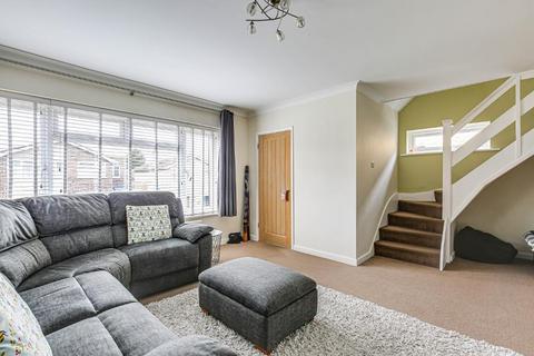 5 Lichfield Way, South Croydon, CR2 8SD