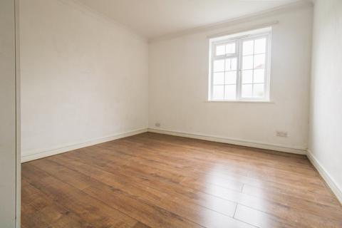 2 bedroom apartment for sale, Addiscombe Road, Croydon, CR0