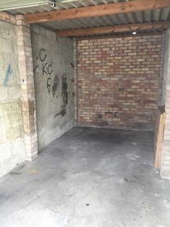 Garage to rent, Peartree Close, South Ockendon RM15
