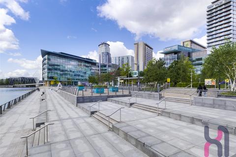 Studio to rent, Media City, Michigan Point Tower D, 18 Michigan Avenue, Salford, M50