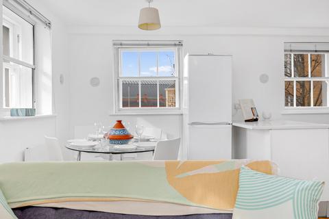 1 bedroom penthouse to rent, York Way, N1