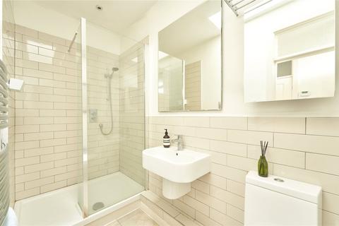 29 Time Square, London, E8 2LT