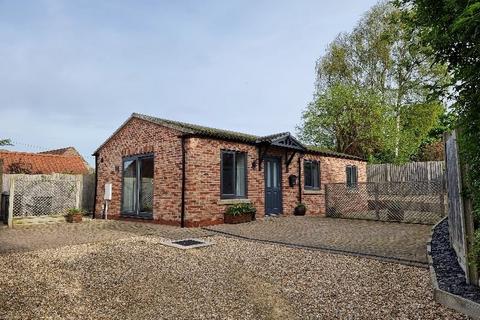 2 bedroom bungalow to rent, Primrose Cottage, Barff Road, Potterhanworth