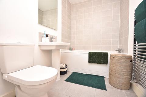 3 bedroom semi-detached house for sale - Cherry Blossom Rise, Seacroft, Leeds, West Yorkshire
