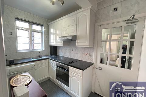 1 bedroom flat to rent, Hammersmith Road, Hammersmith, London W6