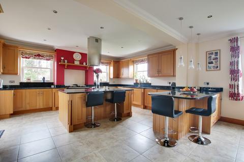 4 bedroom detached house for sale, Streets Lane, Crow, Ringwood, BH24