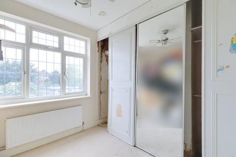 122 Rainham Road, Rainham, RM13 7RH